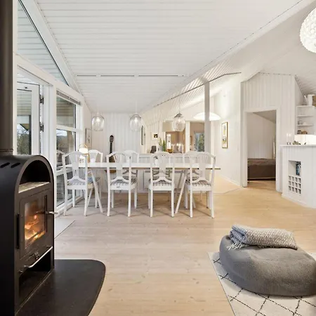 3 Bedroom Stunning In בית נופש *